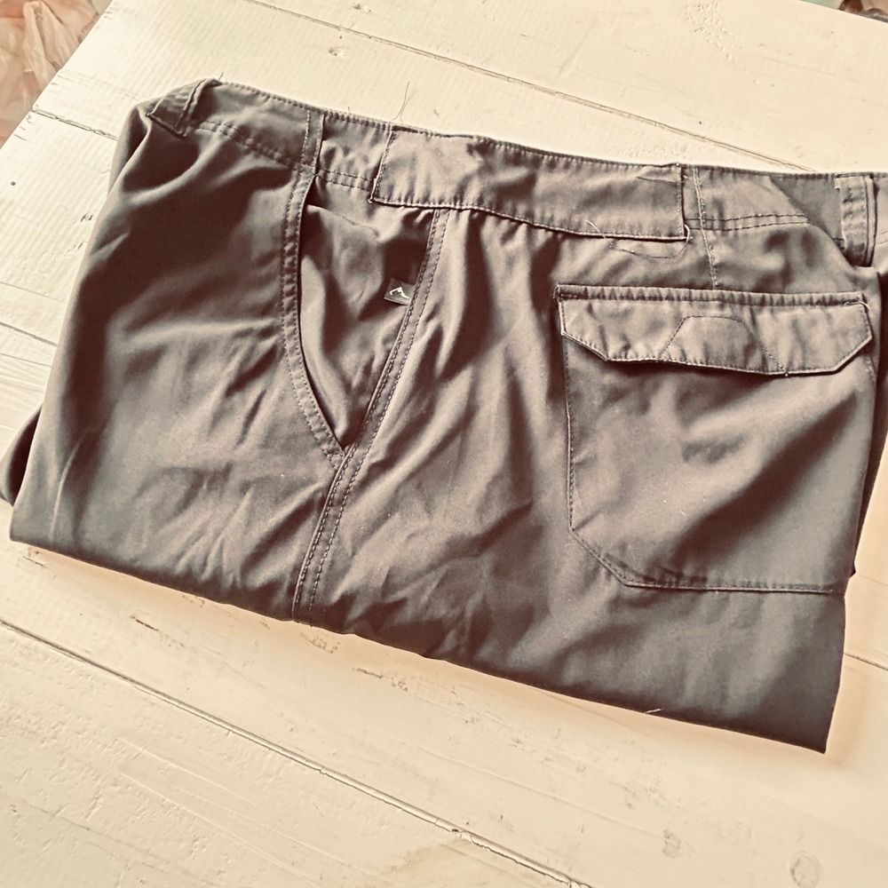 Denali Mens Black Cargo Shorts‎ Size 40 Hiking Outdoor Casual